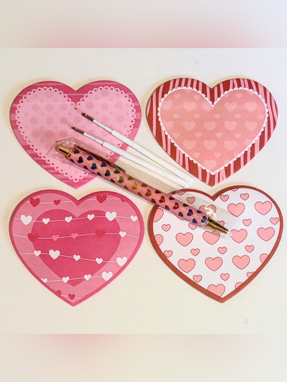 Pink Heart Glitter Ballpoint Pen w/Four Heart Sticky Notepads - nwot